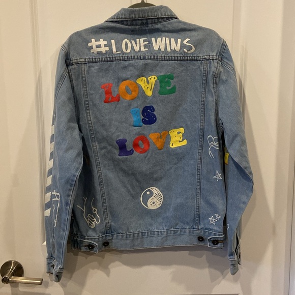 Brooklyn Cloth Peace Love Pride Rainbow Checkered Blue Graphic Jean Jacket M - Picture 7 of 8